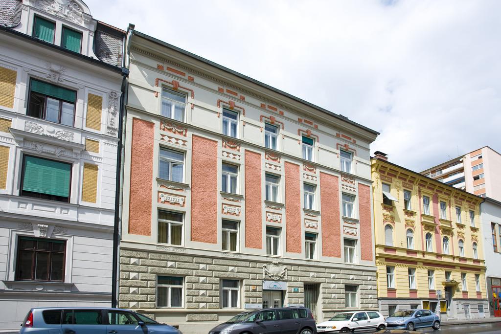 Haus Mobene - Hotel Garni Graz Zewnętrze zdjęcie