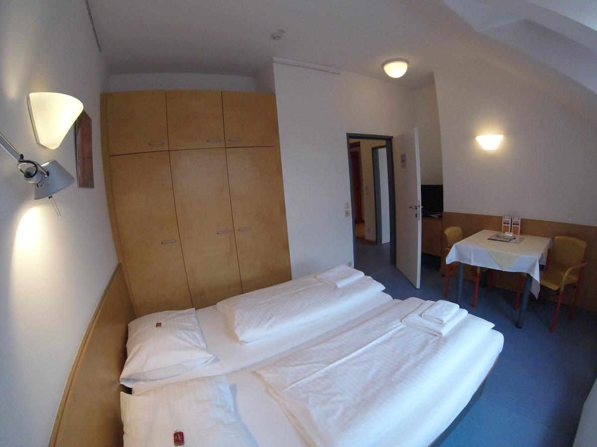 Haus Mobene - Hotel Garni Graz Zewnętrze zdjęcie