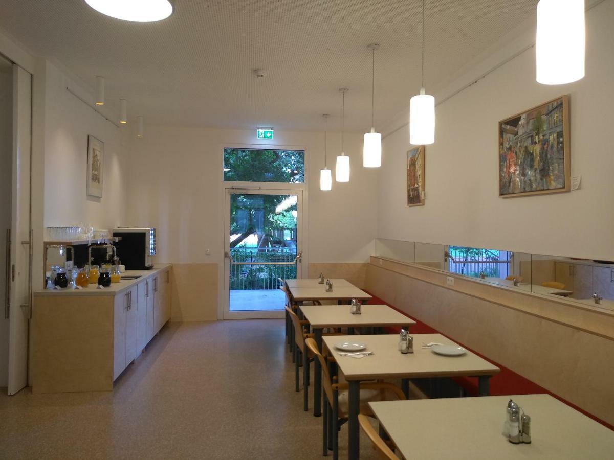 Haus Mobene - Hotel Garni Graz Zewnętrze zdjęcie